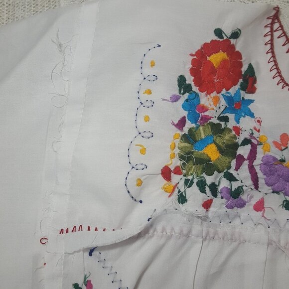 Handmade embroidered mexican-style midi dress M/L - Picture 11 of 12